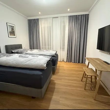 Apartman In Bad Wilhelmshoehe Mit Grossem Balkon Im Gruenen Kassel