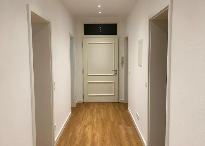 公寓 In Bad Wilhelmshoehe Mit Grossem Balkon Im Gruenen Und Kostenfreien Parkplaetzen *